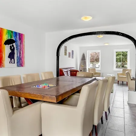 Aliza - 14km From The Sea By Interhome *