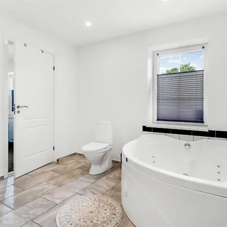 Aliza - 14km From The Sea By Interhome Feriehus Bredebro