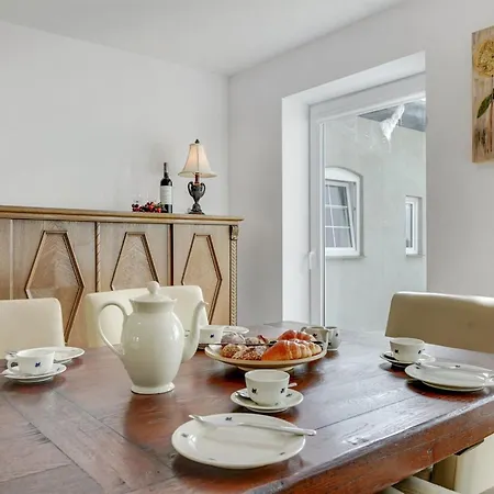 Aliza - 14km From The Sea By Interhome *