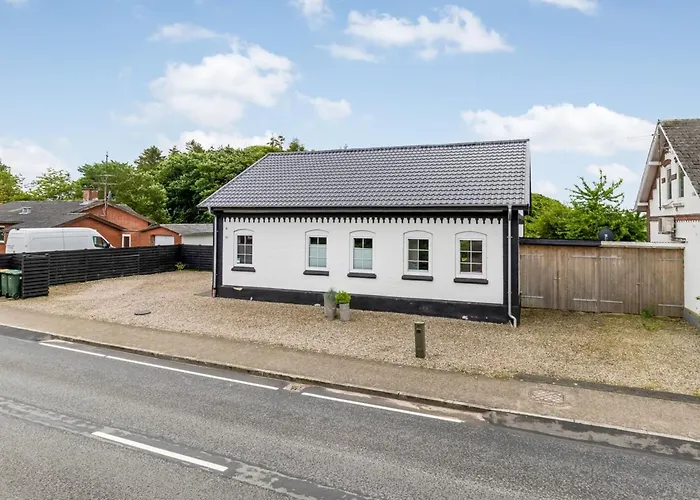 Aliza - 14km From The Sea By Interhome * Bredebro