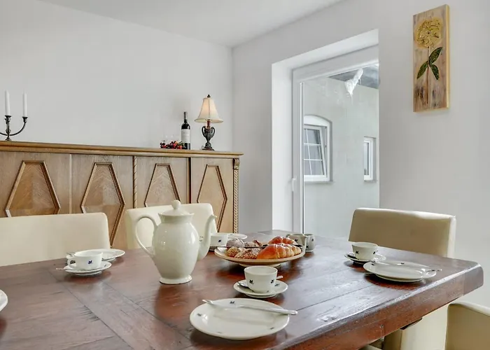 Aliza - 14km From The Sea By Interhome *