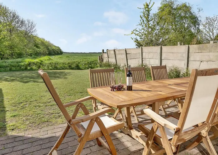 Aliza - 14km From The Sea By Interhome Bredebro